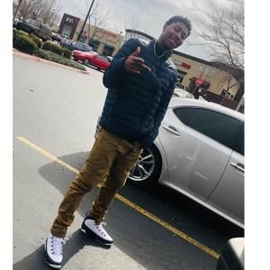 Meet your Posher, Darius